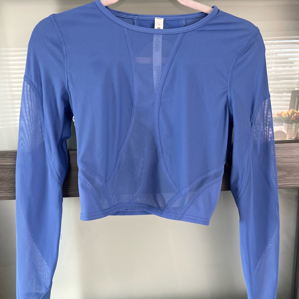 lululemon Meshed Panneled Training Long Sleeve